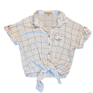 Short-sleeve button up